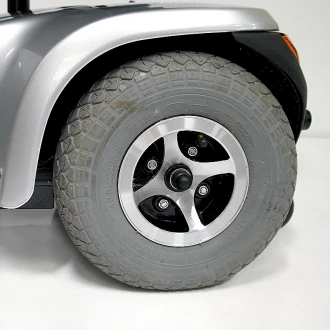 Invalidní tříkolka Invacare Orion foto